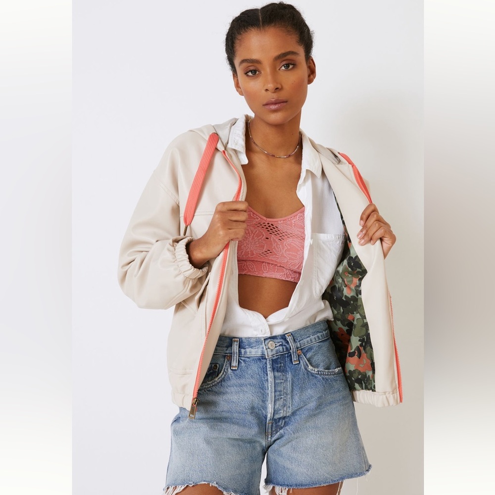 EUC Anthropologie Sanctuary XS Cream Faux Leather jacket